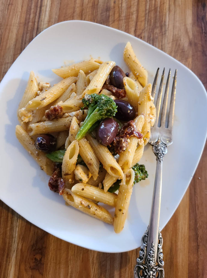 Penne Pasta with Sundried Tomato and Olive Sauce